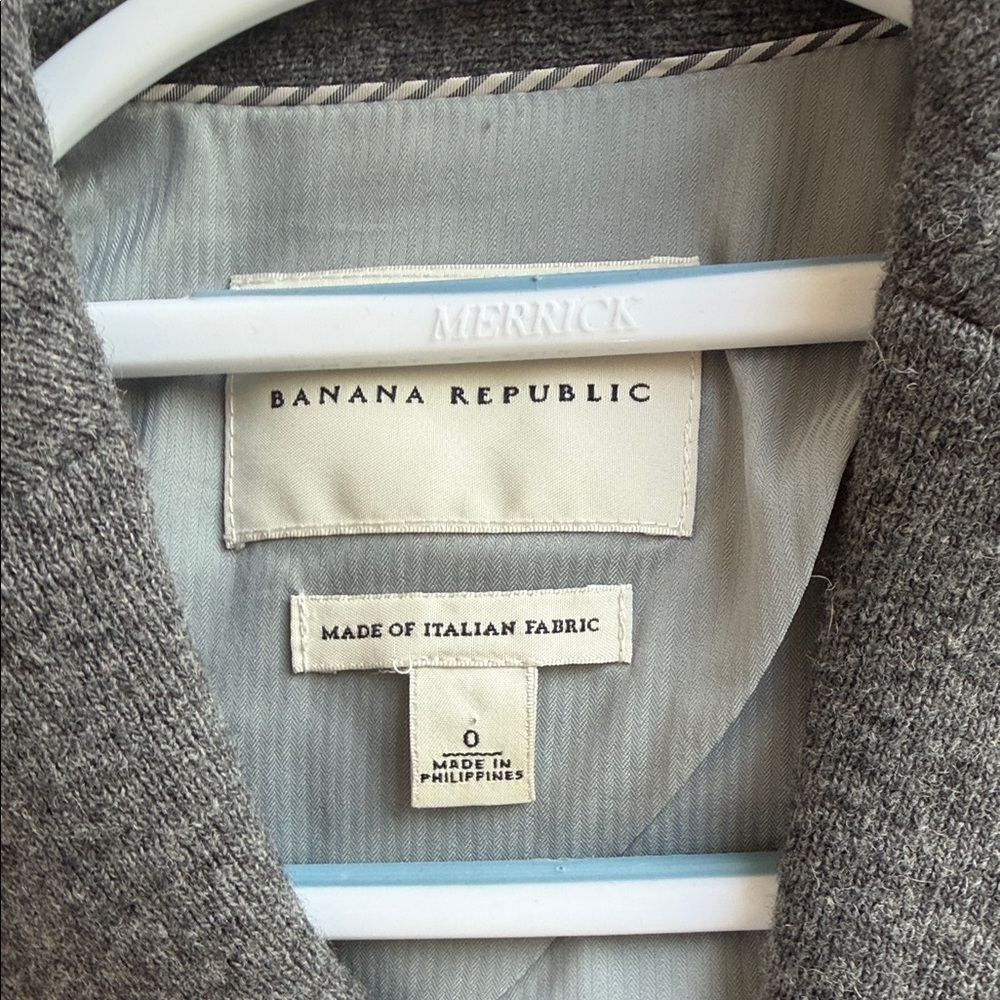 Banana Republic Charcoal Blazer - Picture 2 of 5